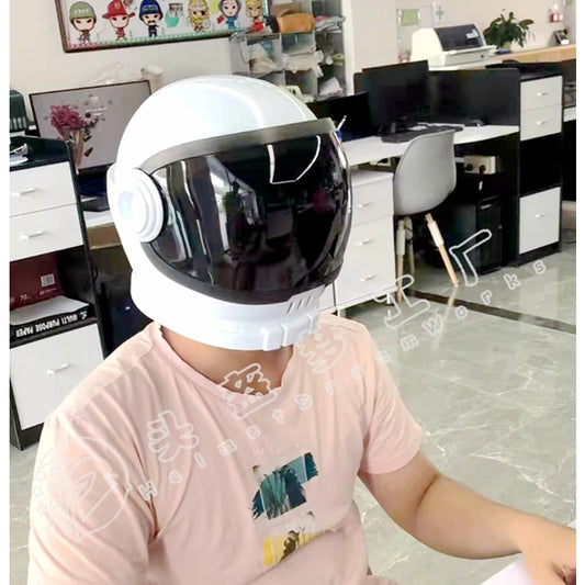 NASA Astronaut Helmet – Movable Visor Space Cosplay Toy