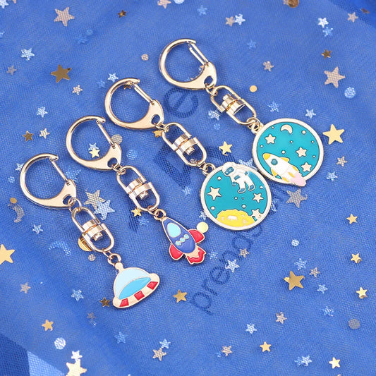 Planet Sun Astronaut Keychain – Colorful Starry Sky Pendant for Girls
